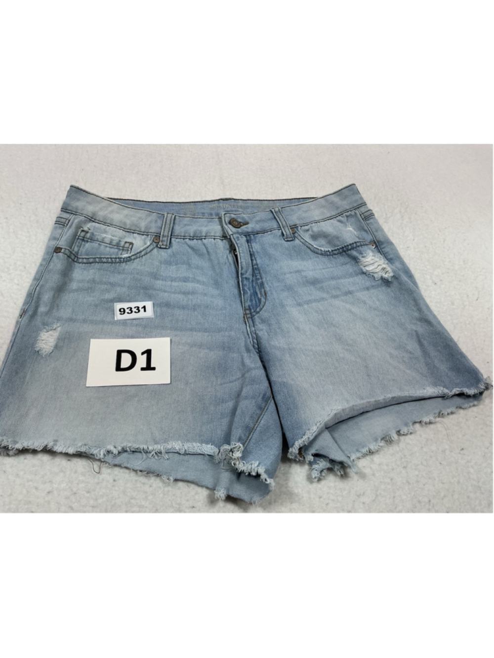 Womans Excellent Sound Style Hope Distressed Blue Jean Short Shorts Size 14